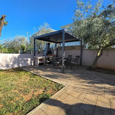 Aora Daire Zaton (Zadar)